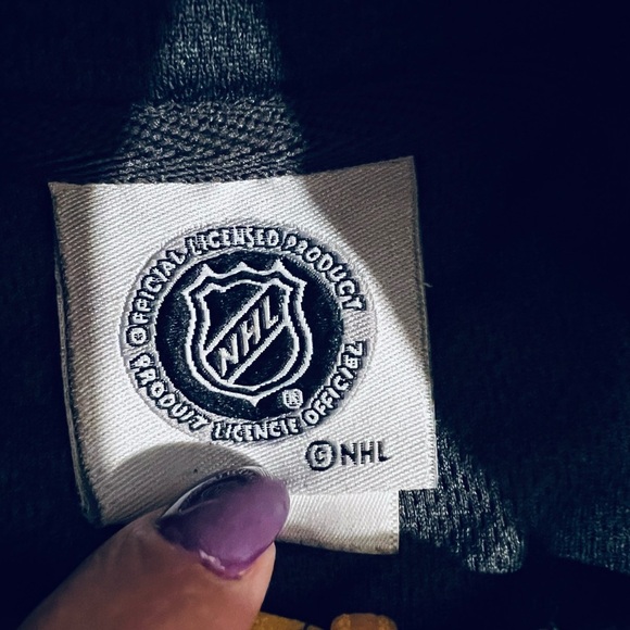 š„Bruins Gray and Gold Quarter-Zip Pulloverš„ - Picture 6 of 6